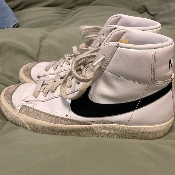 Blazers - Picture 1 of 3